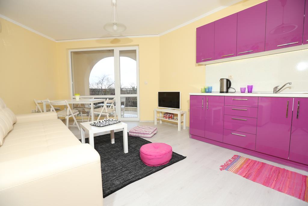South Beach Apartments Obzor Szoba fotó