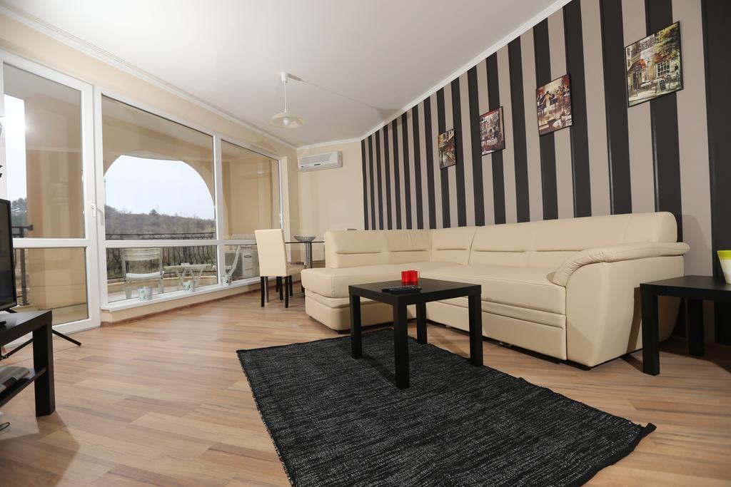 South Beach Apartments Obzor Szoba fotó