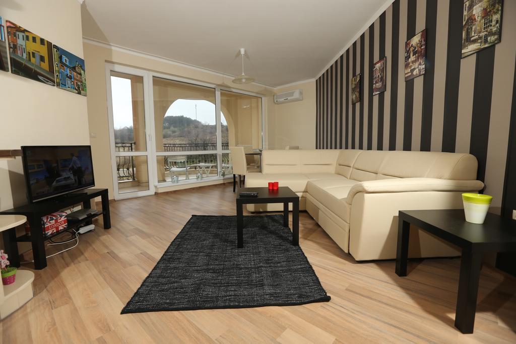 South Beach Apartments Obzor Szoba fotó