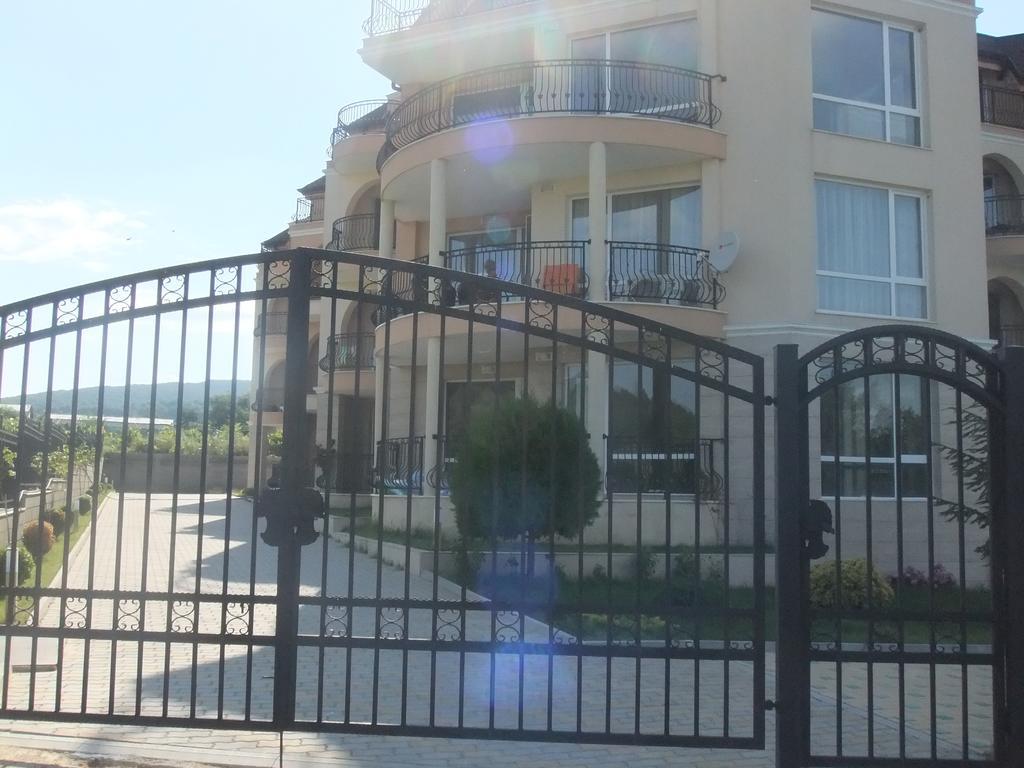 South Beach Apartments Obzor Kültér fotó